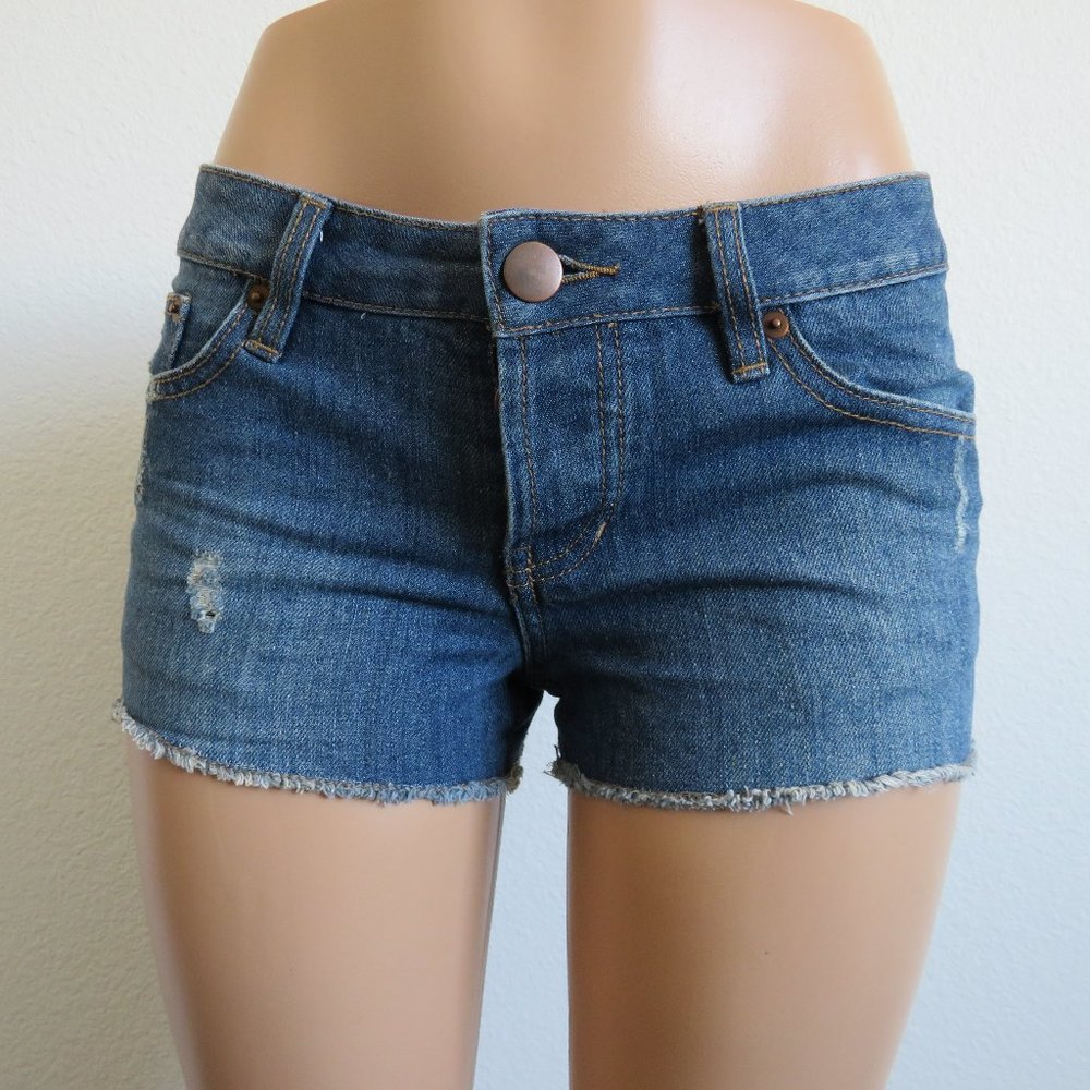 Short Shorts Distressed Size 26 NWOT